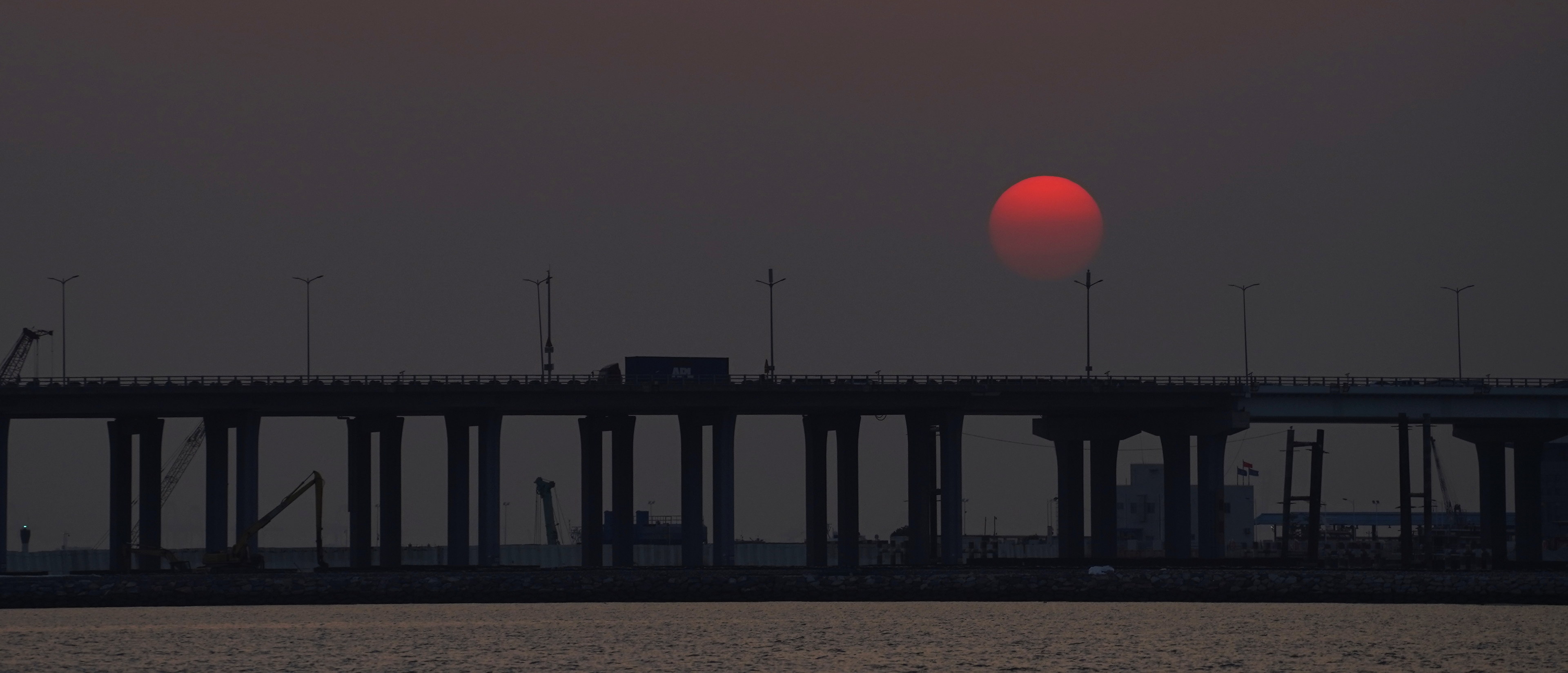 2020 04 28 18 41 09s